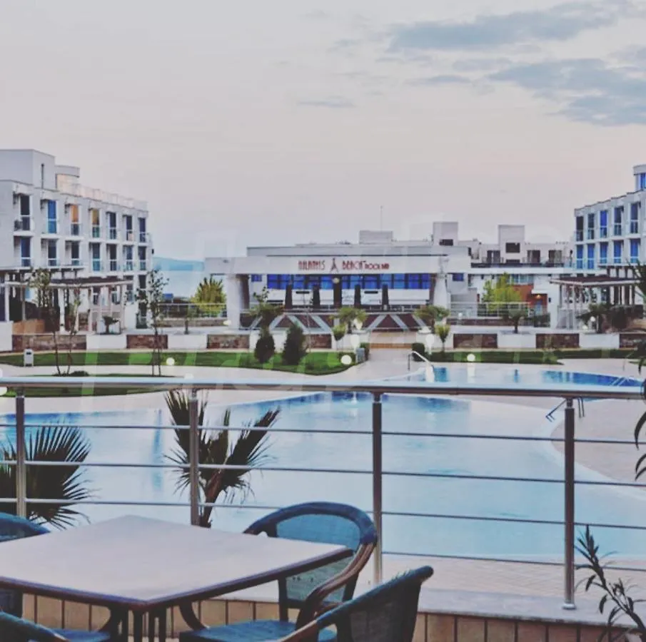 Atlantis Resort Sea View Burgasz Apartmanhotel