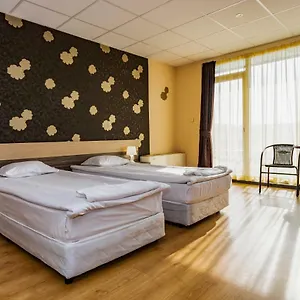 Hotel City Hotel