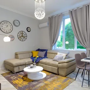  Apartament The Olive House