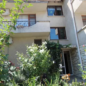 Izgrev Sarafovo Burgasz